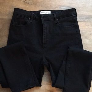 Black skinny jeans